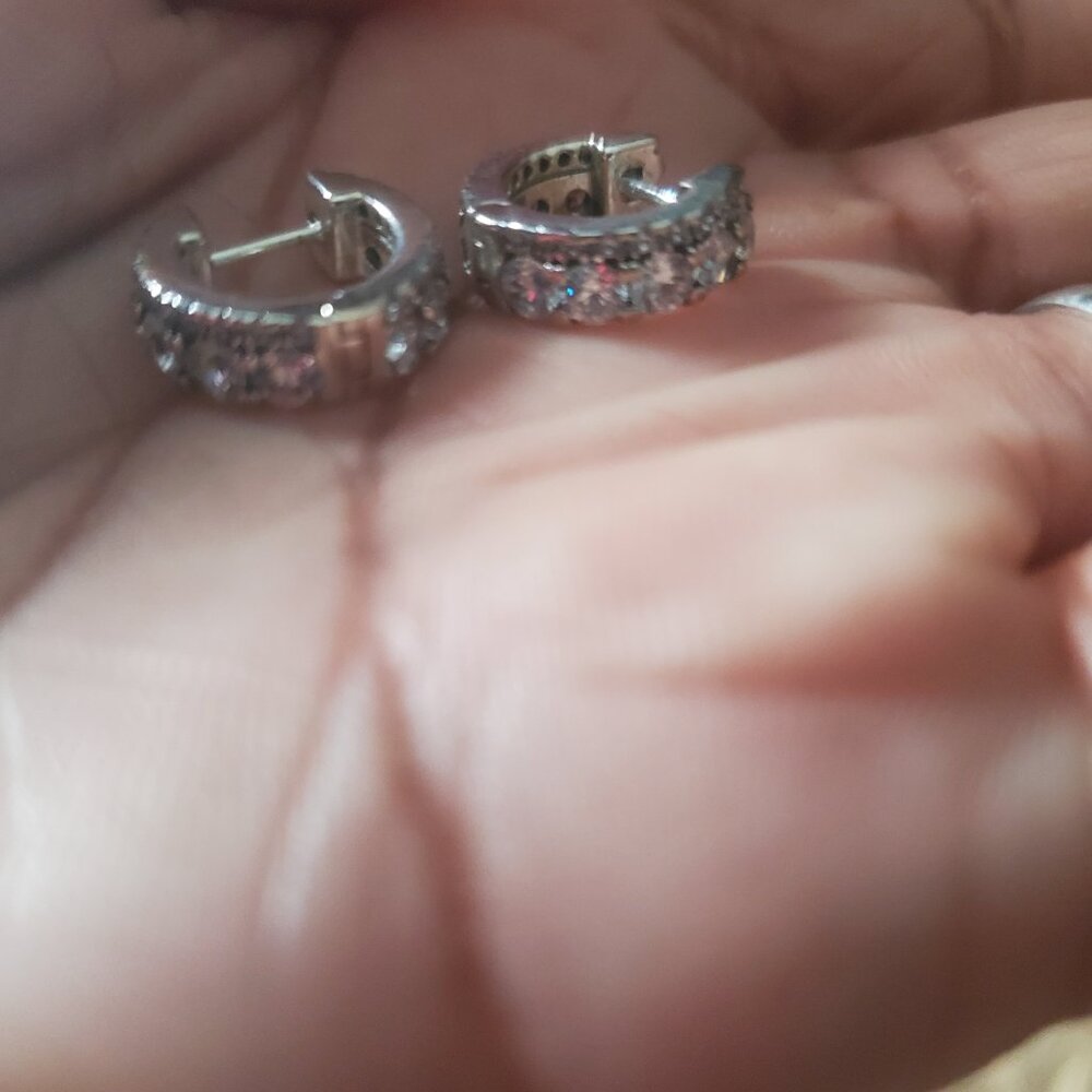 Jewelry - Picture 3 of 3